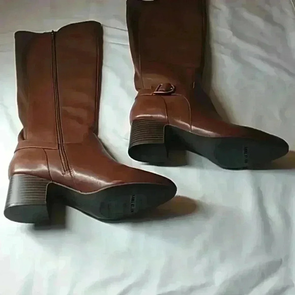 anne klein leather boots - Picture 7 of 9